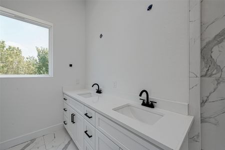 New construction Single-Family house 6032 Beall St, Houston, TX 77091 - image