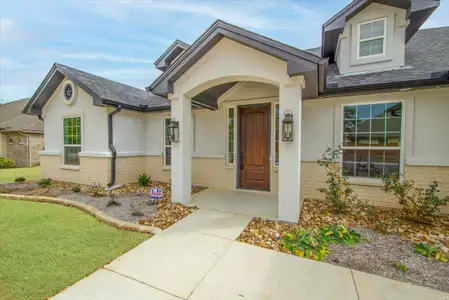 New construction Single-Family house 4113 Turning Leaf Dr, Nolanville, TX 76559 - image