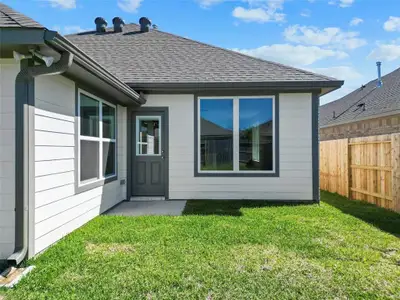 New construction Single-Family house 3021 Pampaneria Dr, Conroe, TX 77301 - image 1