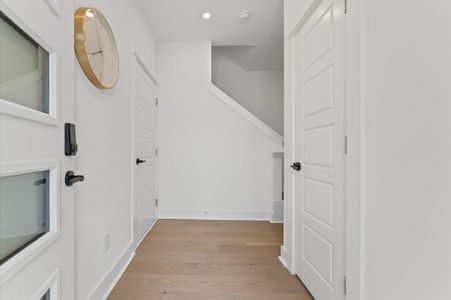 New construction Single-Family house 3002 Jensen Springs Ln, Houston, TX 77026 - image 7