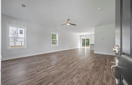 New construction Single-Family house 208 Swanson Drive, Summerville, SC 29483 - photo 4 4