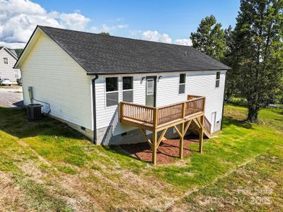 New construction Single-Family house 271 Freeman Place Trl, Hendersonville, NC 28792 - image