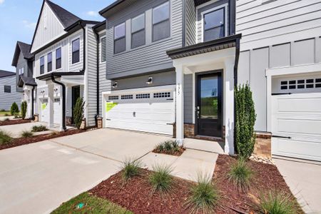 New construction Townhouse house 175 Landy St, Fort Mill, SC 29715 plan Falcon - image
