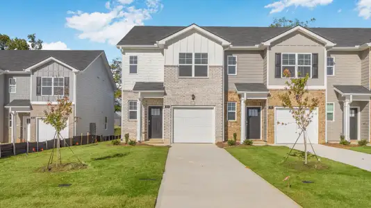 New construction Single-Family house 214 Kenmore Cir, Perry, GA 31069 plan Pearson - image