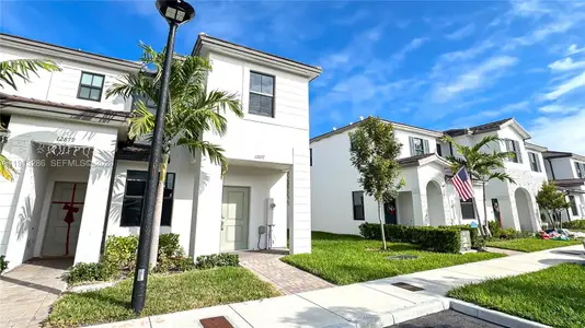 New construction Townhouse house 12877 Sw 232Nd Ln, Miami, FL 33170 - image