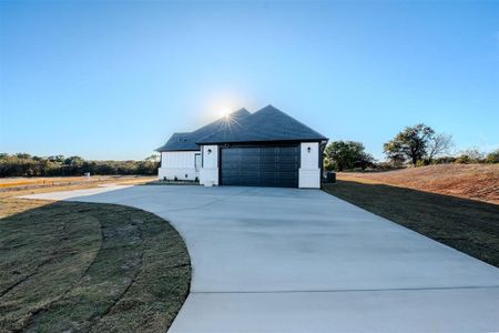 New construction Single-Family house 200 Kilkenny Rd, Poolville, TX 76487 - image