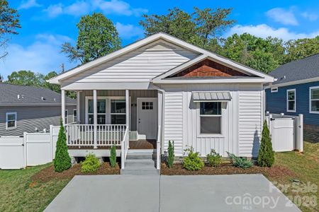 New construction Single-Family house 121 Bellamy Rd, Asheville, NC 28806 - image