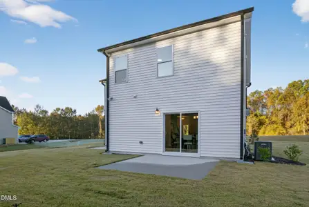 New construction Single-Family house 174 Eagle Rock Dr, Lillington, NC 27546 - image