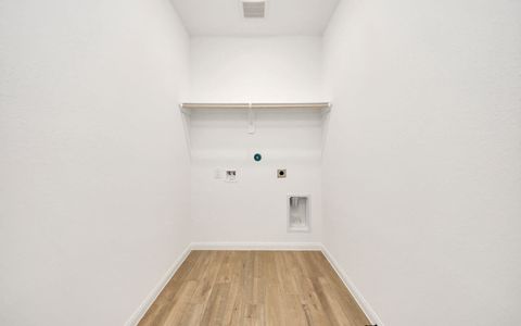 New construction Single-Family house 7314 Prairie Lakeshore Ln, Katy, TX 77493 plan Montclaire - image 12