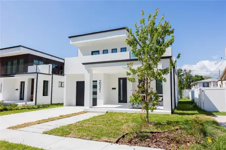 New construction Single-Family house 2521 18Th Ave N, St. Petersburg, FL 33713 - image