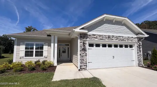 New construction Single-Family house 118 Firethorn Cir, Wallace, NC 28466 plan 1830 - image