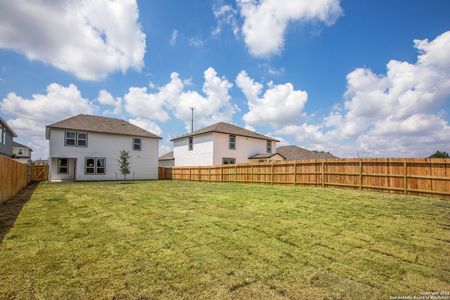 New construction Single-Family house 320 Jean St, Seguin, TX 78155 The Murray G- photo 39 39