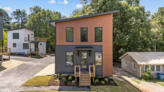 New construction Single-Family house 301 E End Avenue, Durham, NC 27703 - photo 0