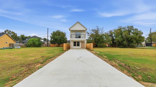 New construction Single-Family house 421 S Nugent St, La Porte, TX 77571 - image