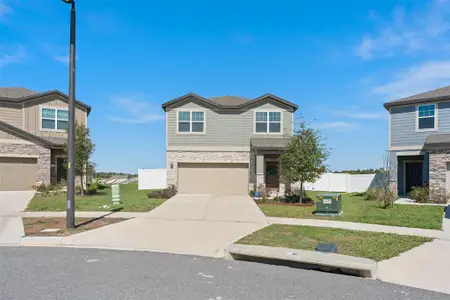 New construction Single-Family house 8700 Sportsman Lp, Groveland, FL 34736 - image
