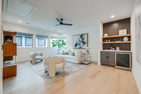 New construction Single-Family house 1634 Castle Ct, Houston, TX 77006 - image 12
