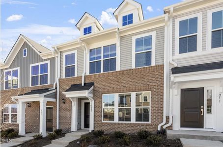 New construction Townhouse house 207 Chesapeake Commons St, Unit 80, Garner, NC 27529 Hibiscus- photo 8 8