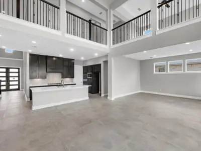 New construction Single-Family house 19702 Centennial Park Ln, Cypress, TX 77433 plan Windsor - image 14