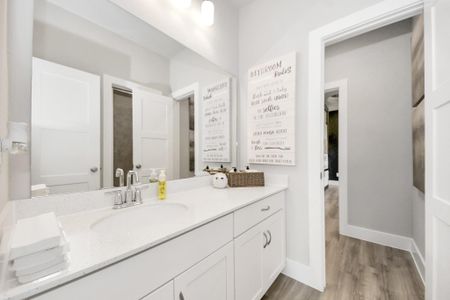 Sunrise Cove: Landmark Collection by Beazer Homes in Texas City - image 18