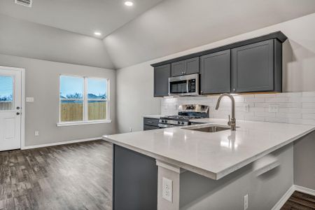 New construction Single-Family house 1215 High St, Navasota, TX 77868 - image 13