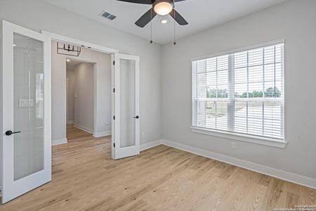 New construction Single-Family house 290 Lawrence Dr, Castroville, TX 78009 plan Hanna - image 11