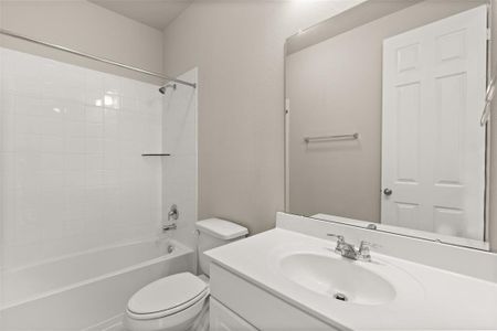 note: Sample product photo. Actual exterior and interior selections may vary by homesite.