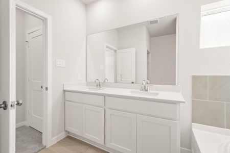 New construction Single-Family house 23606 Zinfandel Dr, Alvin, TX 77511 plan Savannah - image 12