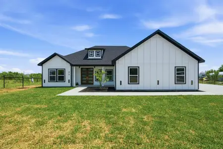 New construction Single-Family house 8212 Moyer Ct, Joshua, TX 76058 - image