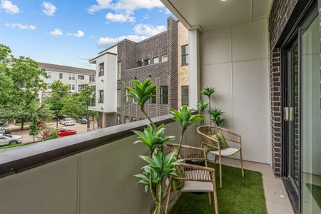 New construction Townhouse house 2727 Azalea Park Circle Ft, Fort Worth, TX 76107 - image
