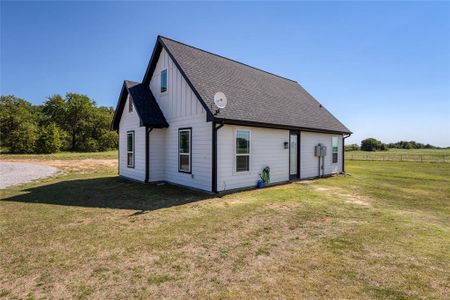 New construction Single-Family house 5420 Orchard Rd, Bowie, TX 76230 - image