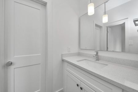 New construction Single-Family house 5612 Bertellis Ln, Houston, TX 77091 - image 9