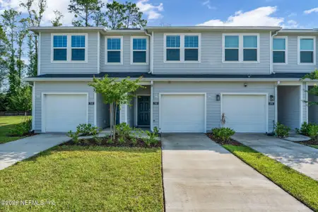New construction Townhouse house 704 Holly Lakes Dr, Orange Park, FL 32073 - image
