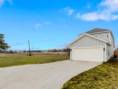 New construction Single-Family house 505 Ash St, Ferris, TX 75125 null- photo 2 2