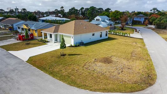 New construction Single-Family house 5048 Se Alicia St, Stuart, FL 34997 - image