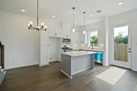 9902 Clark by Stoneworks Building Group in Houston - photo 17 17