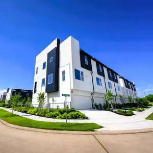 New construction Townhouse house 3438 Stanling Brook Ln, Houston, TX 77080 - image