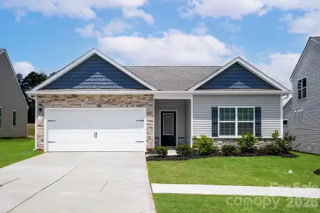 New construction Single-Family house 3621 Narrow Ln, Charlotte, NC 28215 - image