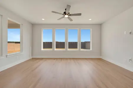 New construction Single-Family house 8013 Autumn Sage Trl, Denton, TX 76207 plan Laurel - image 13