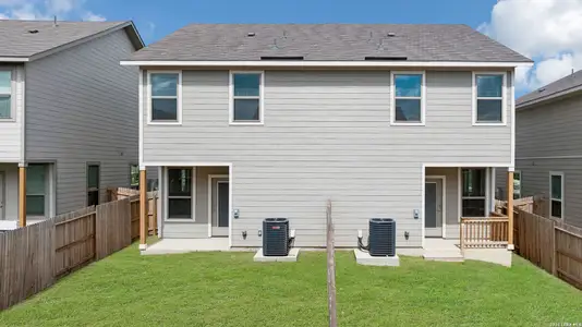 New construction Multi-Family house 7545 Briarwood Pass, San Antonio, TX 78252 plan Denman - image 4