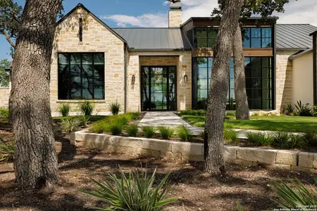 New construction Single-Family house 204 Easy Money, Boerne, TX 78006 - image
