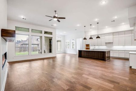 New construction Single-Family house 15412 Pinnacle Vistas Ln, Conroe, TX 77302 plan Raleigh 3530 - image 7