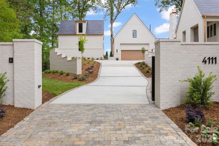 New construction Single-Family house 4111 Columbine Cir, Charlotte, NC 28211 - image