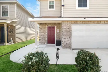 New construction Single-Family house 12802 Lorena Ochoa, San Antonio, TX 78221 plan McKinley - image 4