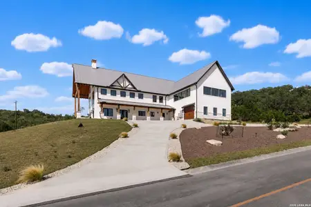 New construction Single-Family house 302 Wild Turkey Blvd, Boerne, TX 78006 - image