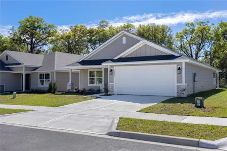 New construction Single-Family house 13651 NW 150th Cir, Alachua, FL 32615 plan 1970 - image
