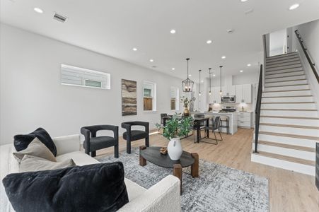 New construction Single-Family house 6423 Madrid St, Houston, TX 77021 - image 9