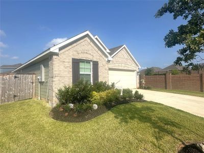 New construction Single-Family house 10004 Bigfoot Wallace Dr, Montgomery, TX 77316 plan Dawson - Smart Series - image