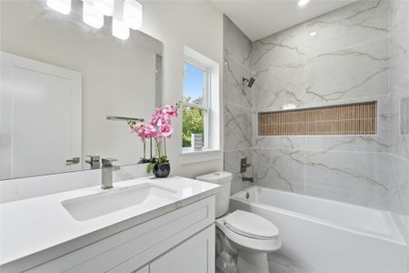New construction Single-Family house 1420 W 34Th 1/2 St, Houston, TX 77018 - image 4