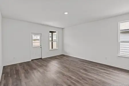 New construction Single-Family house 8232 Smithers Ave, San Antonio, TX 78252 plan Hewitt - image 19