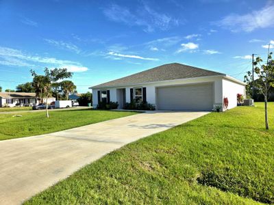 New construction Single-Family house 2772 Se Garfield Ave, Port St. Lucie, FL 34952 - image